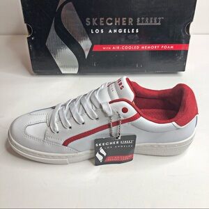 Skechers Women's Sneaker Size 7 White and Red